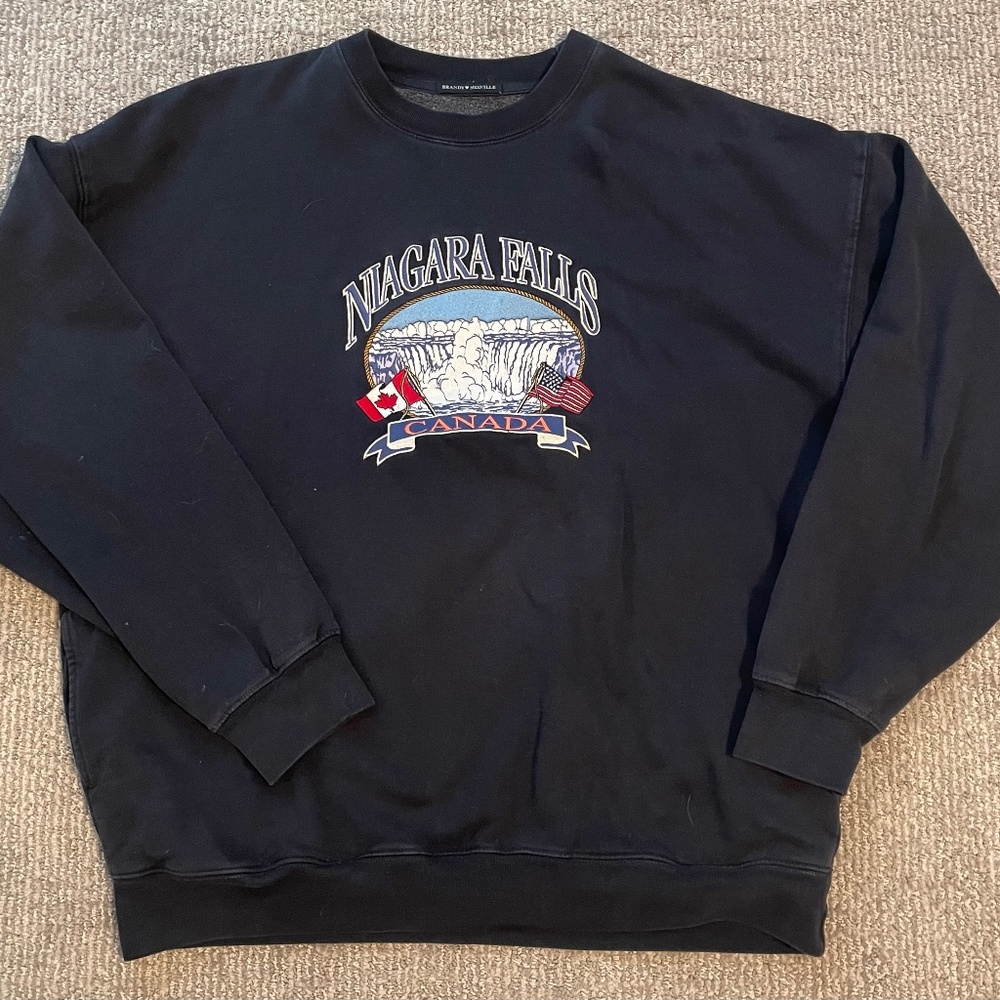 ERICA NIAGARA FALLS SWEATSHIRT
